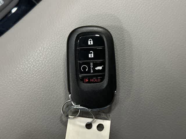 Used 2025 Honda Pilot Elite image 33