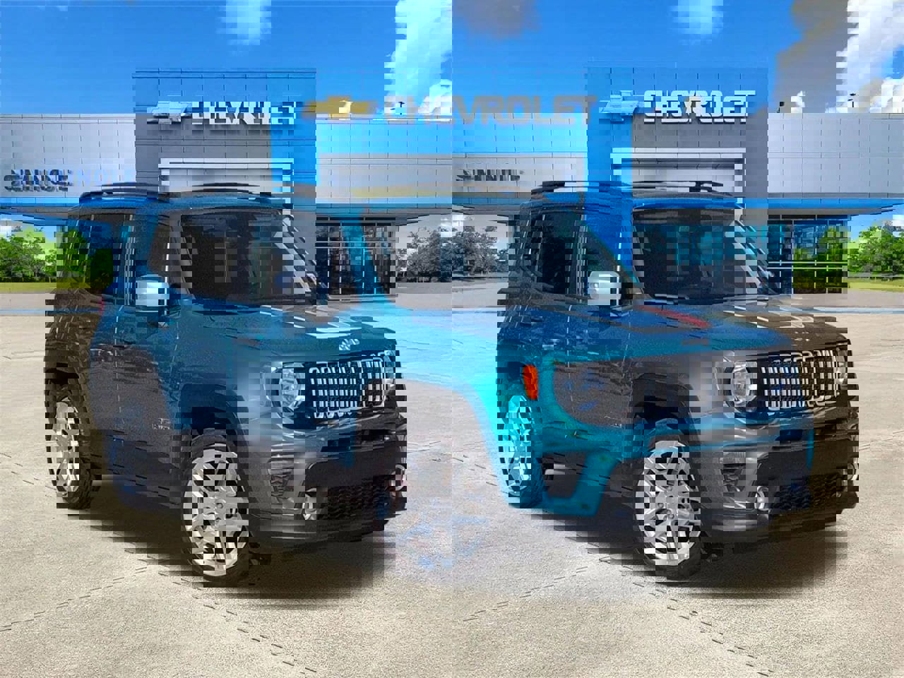 Used 2021 Jeep Renegade Latitude image 1