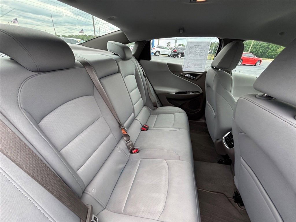 Used 2022 Chevrolet Malibu LT FWD image 19