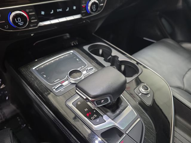 Used 2019 Audi Q7 3.0T Prestige w/ Prestige Package AWD/4WD image 24