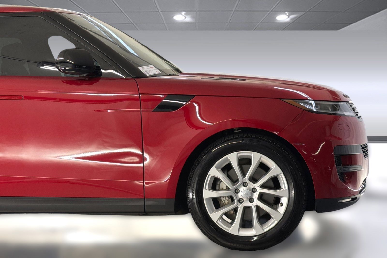 Used 2025 Land Rover Range Rover Sport SE image 20