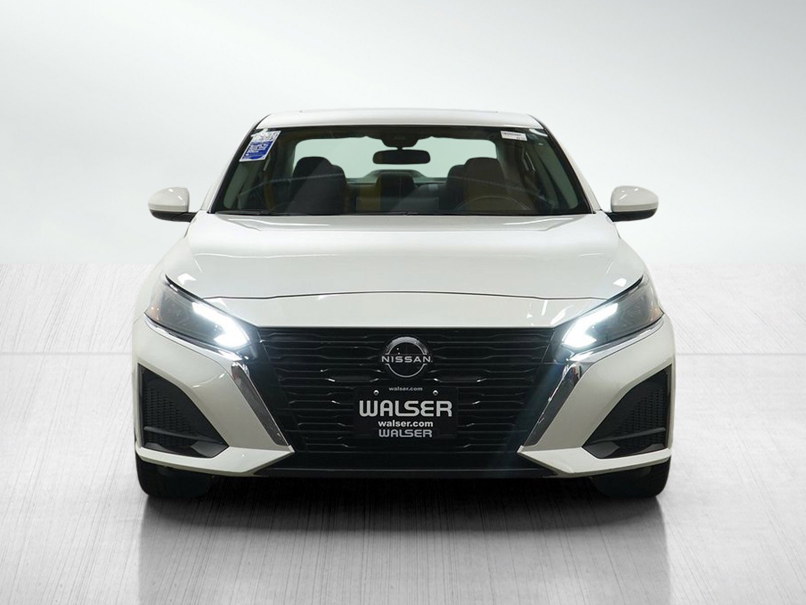 Used 2023 Nissan Altima 2.5 SV w/ SV Premium Package AWD/4WD image 8