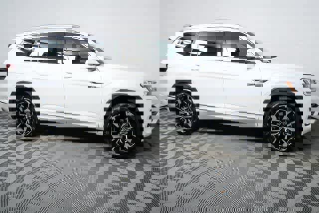 New 2026 Volkswagen Atlas SEL Premium R-Line image 2