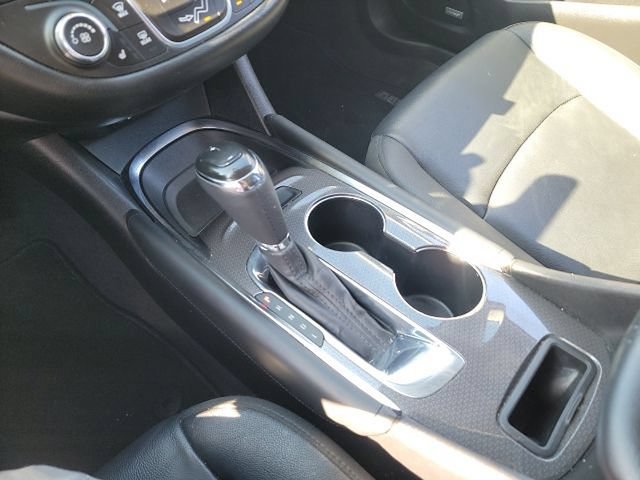 Certified 2018 Chevrolet Malibu LT w/ Leather Package FWD image 14