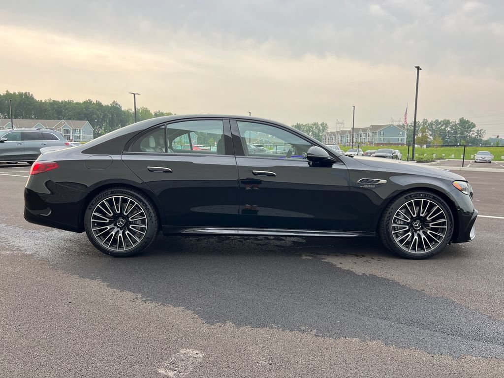 New 2027 Mercedes-Benz E 53 AMG e 4MATIC Sedan image 9