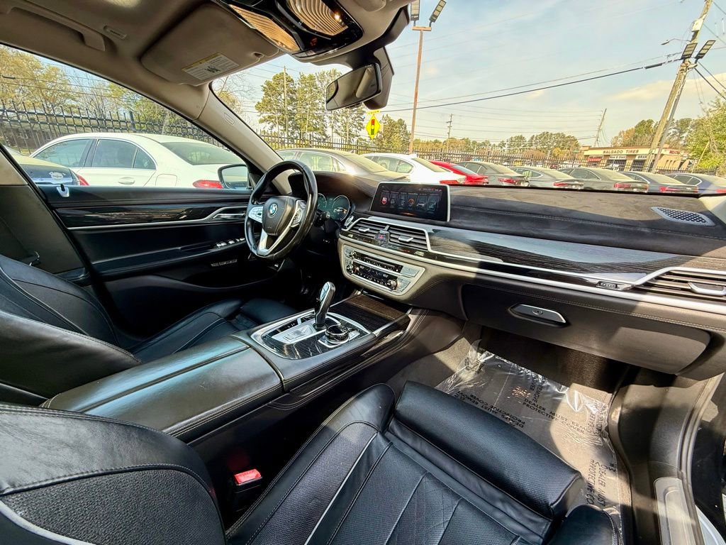 Used 2017 BMW 740i RWD image 33