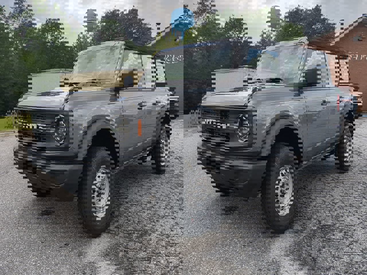 New 2025 Ford Bronco 4-Door image 6