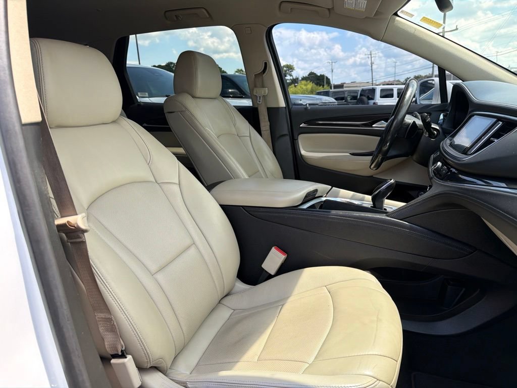 Used 2019 Buick Enclave Essence FWD image 25