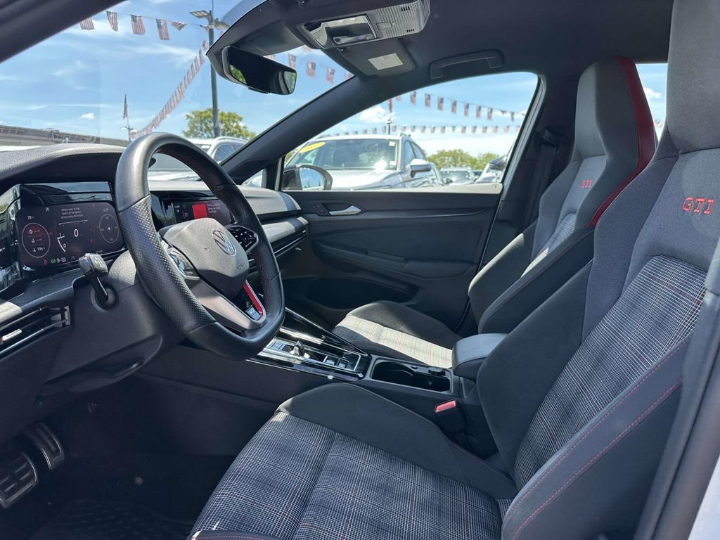 Used 2023 Volkswagen GTI 40th Anniversary Edition FWD image 15