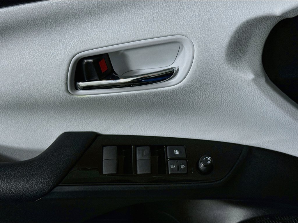 Certified 2022 Toyota Prius XLE w/ Premium Convenience Package FWD image 24