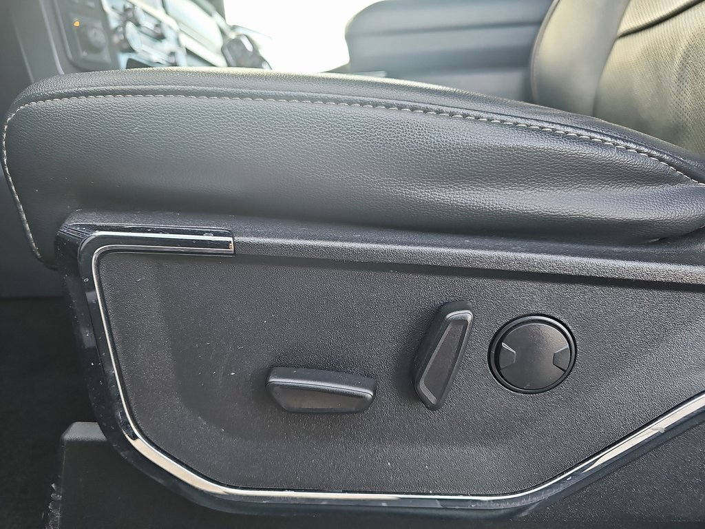 Used 2022 Ford F150 Lariat w/ Max Trailer Tow Package image 27