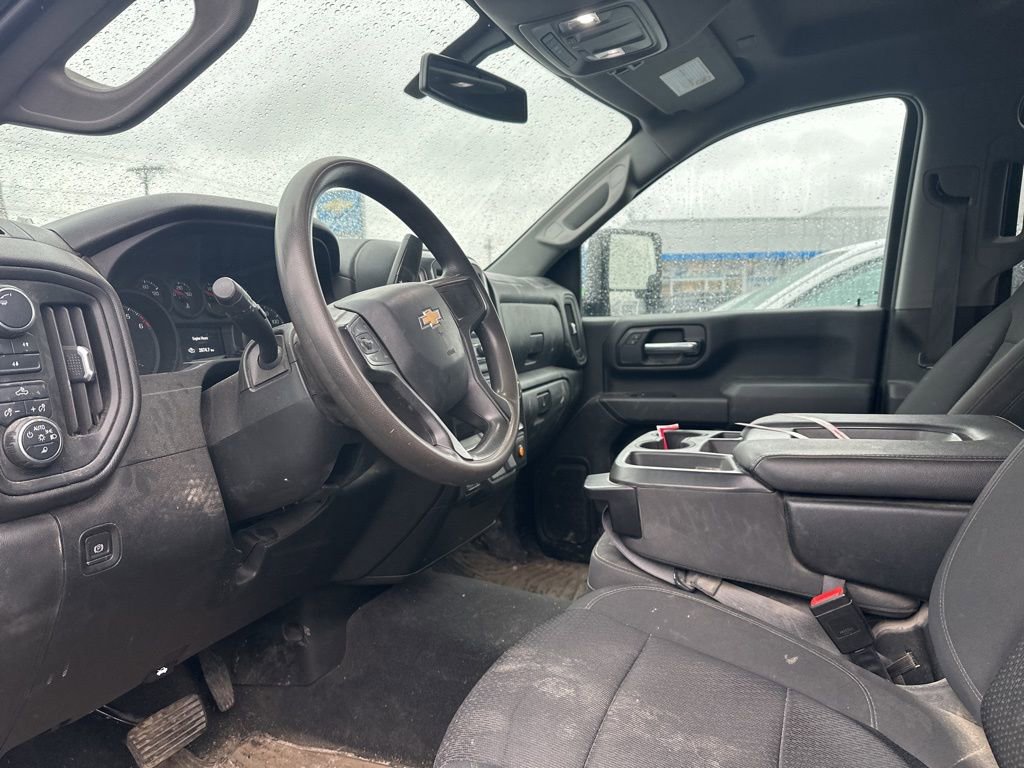 Used 2021 Chevrolet Silverado 2500 Custom w/ Custom Value Package image 5