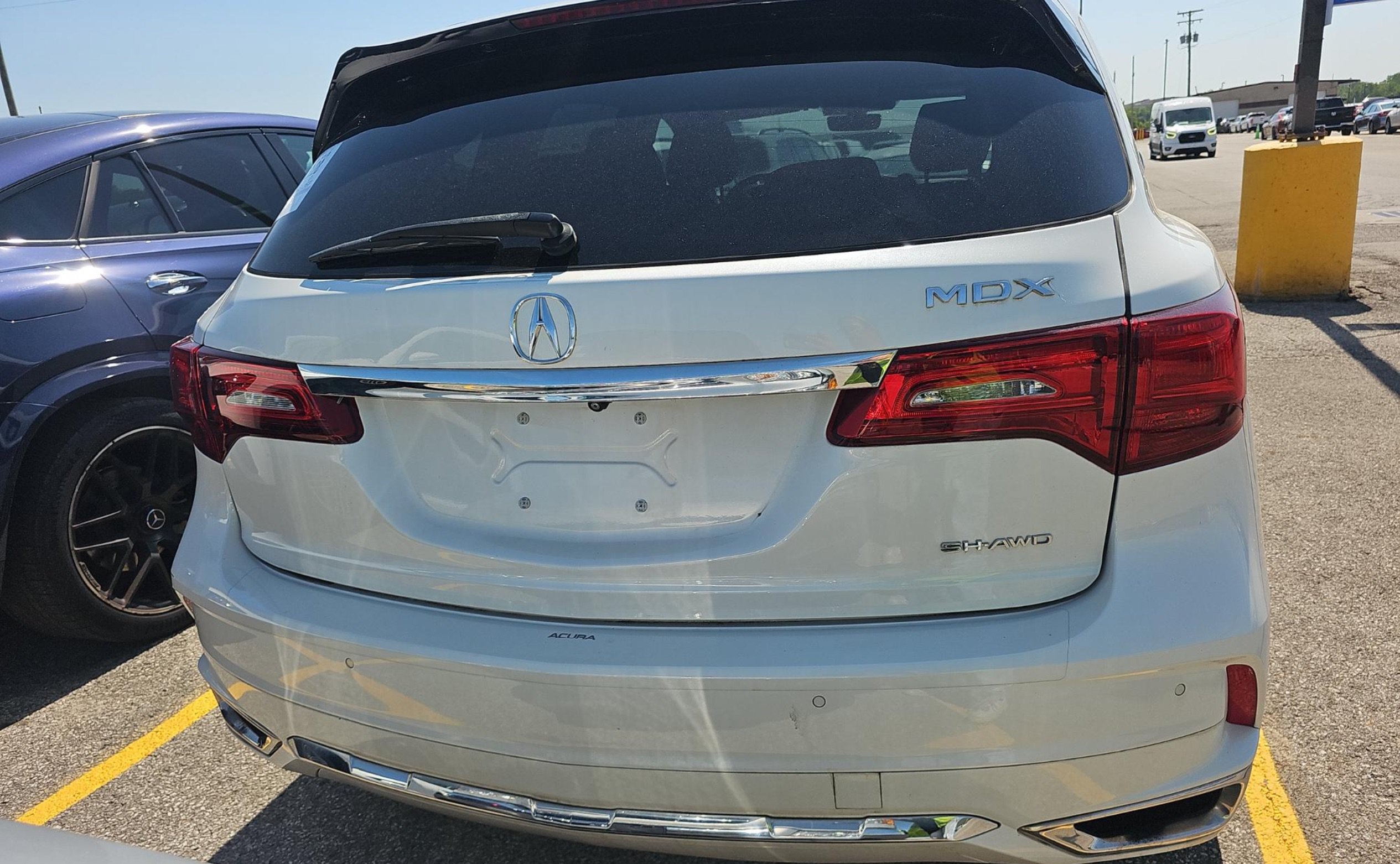 Used 2020 Acura MDX SH-AWD w/ Advance Package image 5