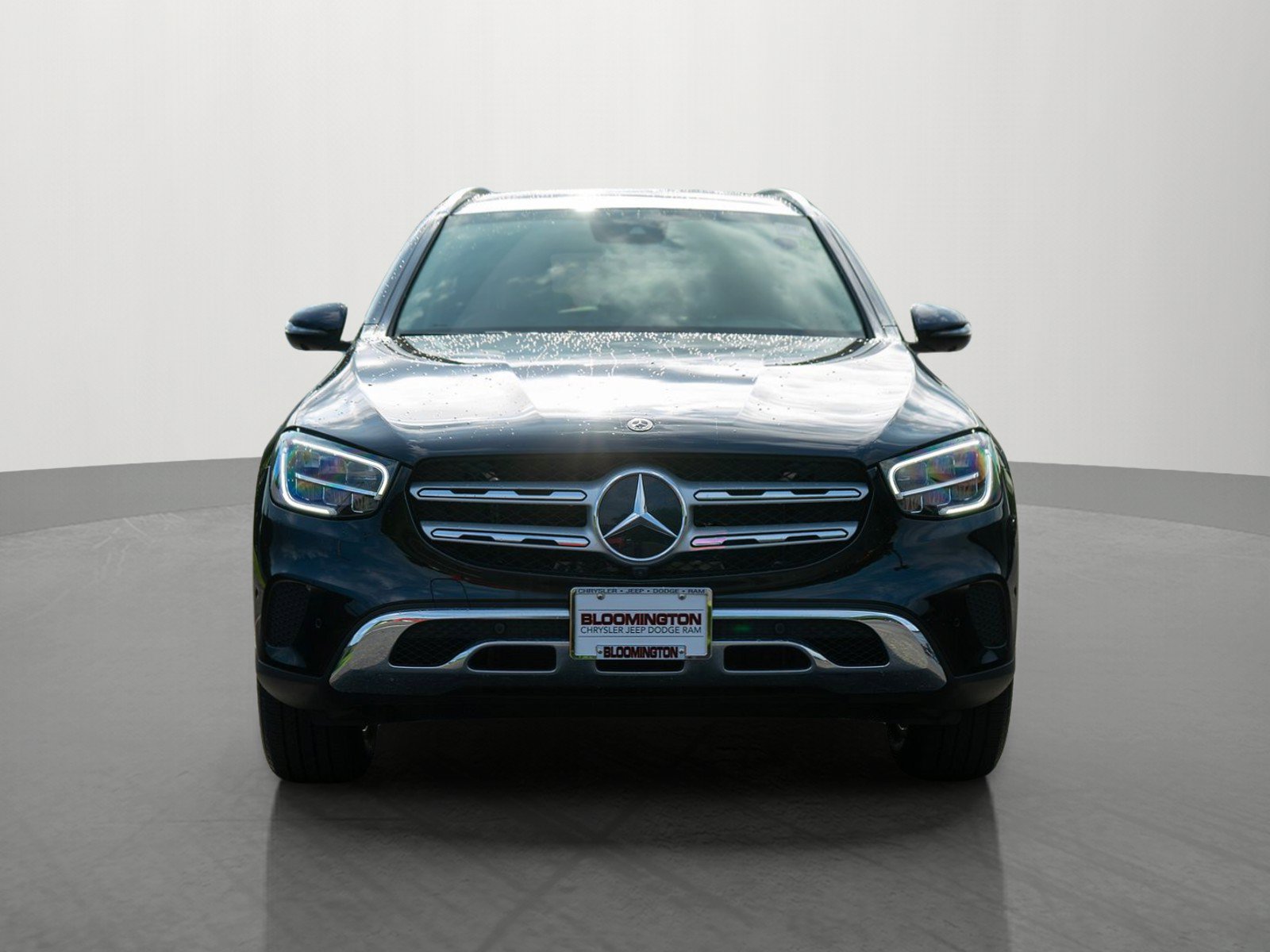 Used 2022 Mercedes-Benz GLC 300 4MATIC image 2