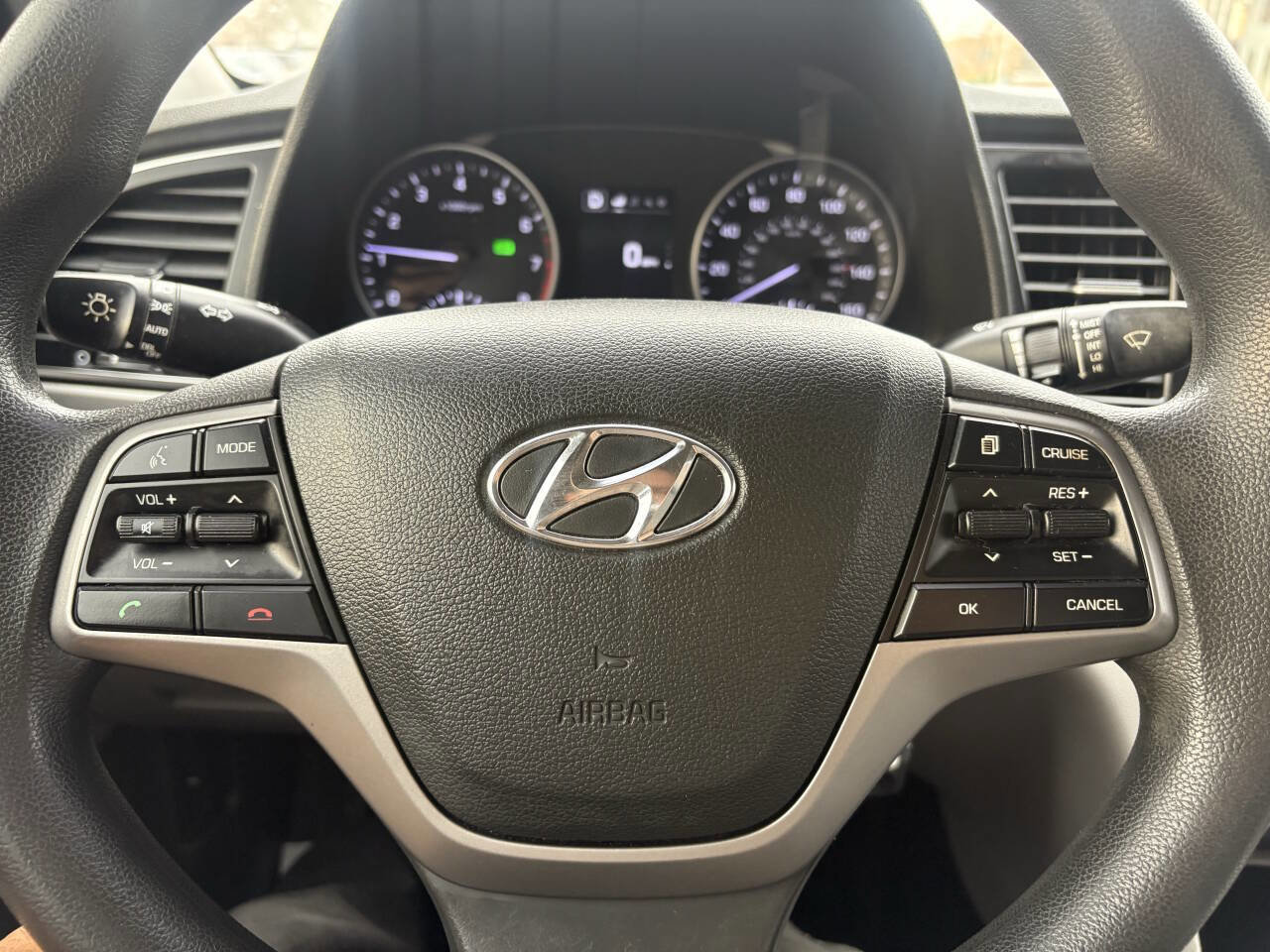 Used 2018 Hyundai Elantra SEL FWD image 37