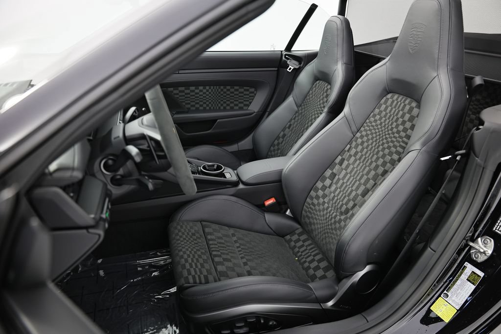 New 2026 Porsche 911 Carrera 4S AWD/4WD image 5