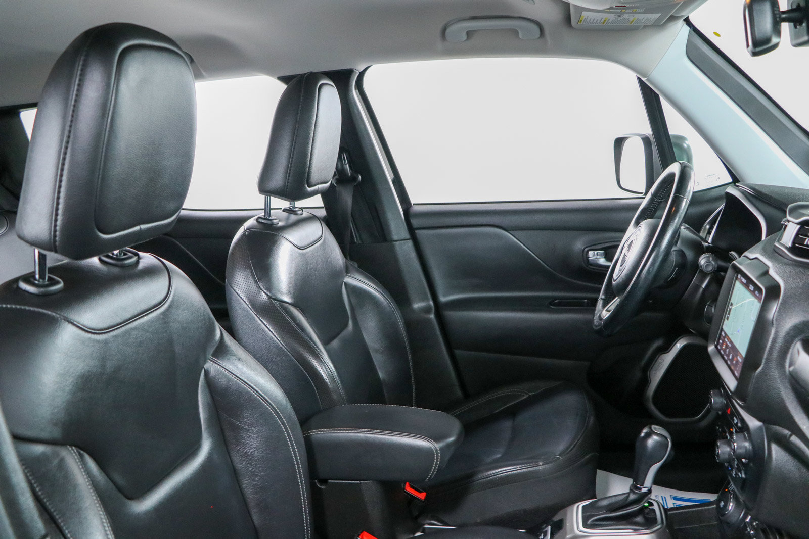 Used 2021 Jeep Renegade Limited AWD/4WD image 26