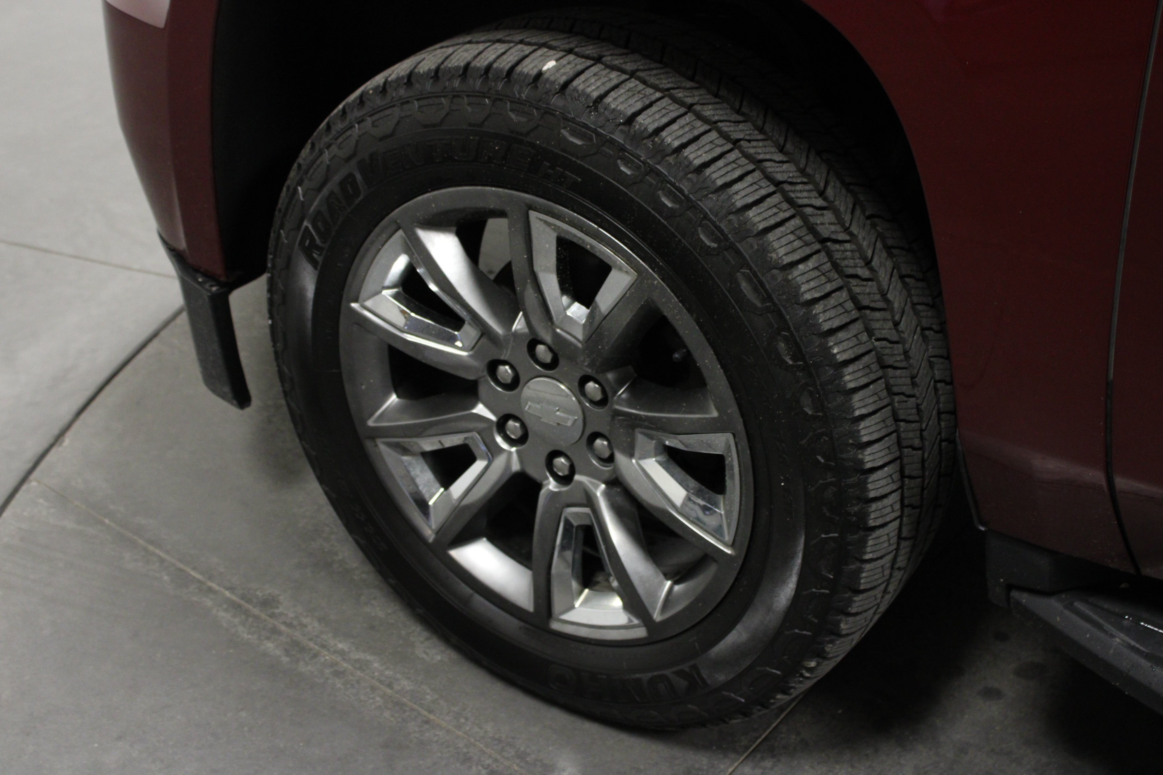 Used 2019 Chevrolet Tahoe LT AWD/4WD image 10