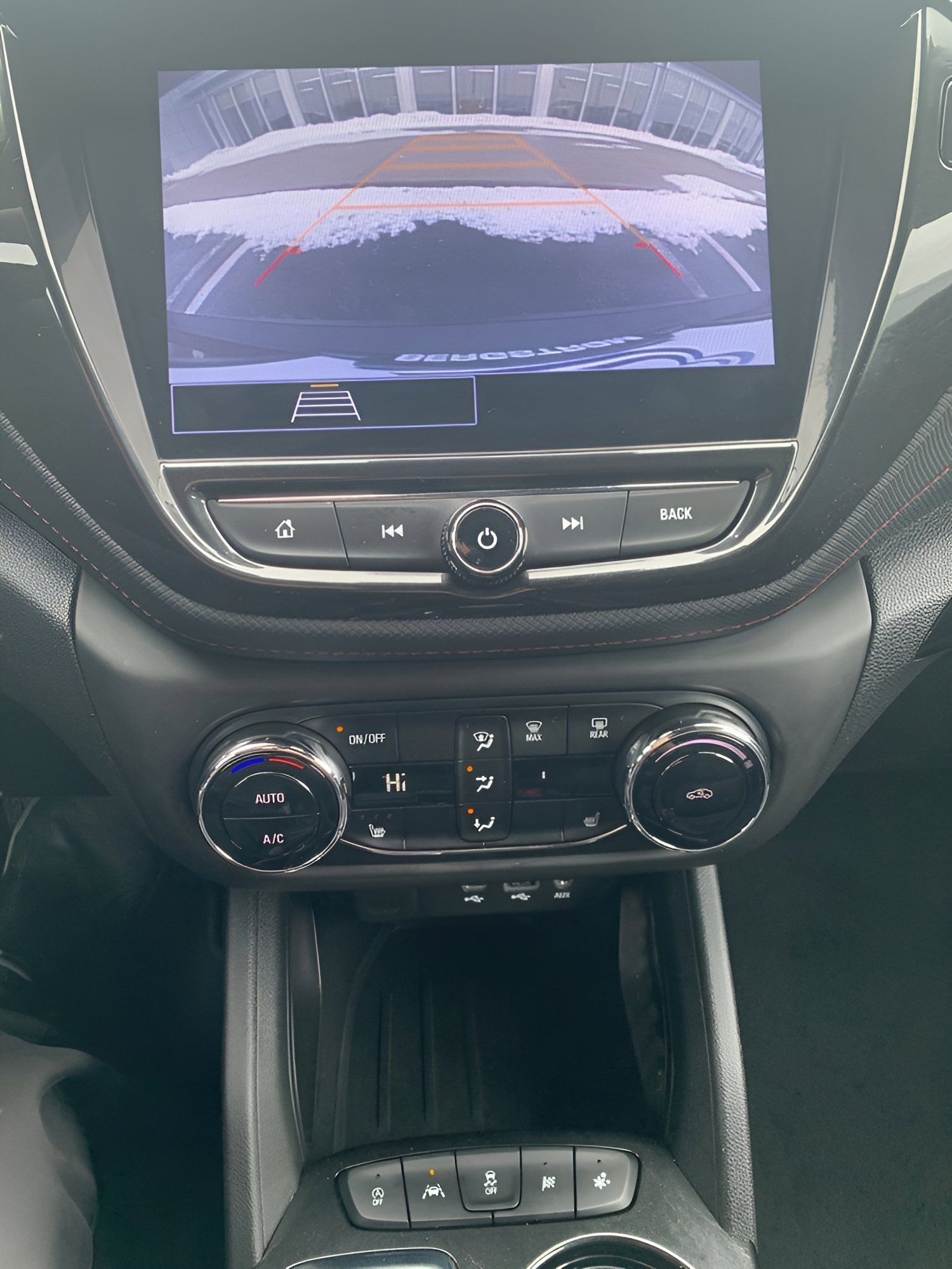 Used 2023 Chevrolet TrailBlazer RS w/ Convenience Package image 21