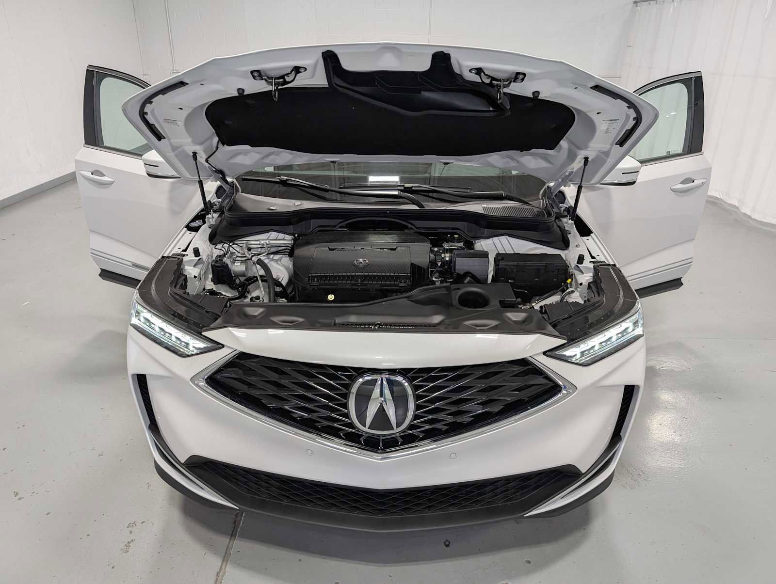 Certified 2025 Acura MDX SH-AWD w/ Technology Package image 11