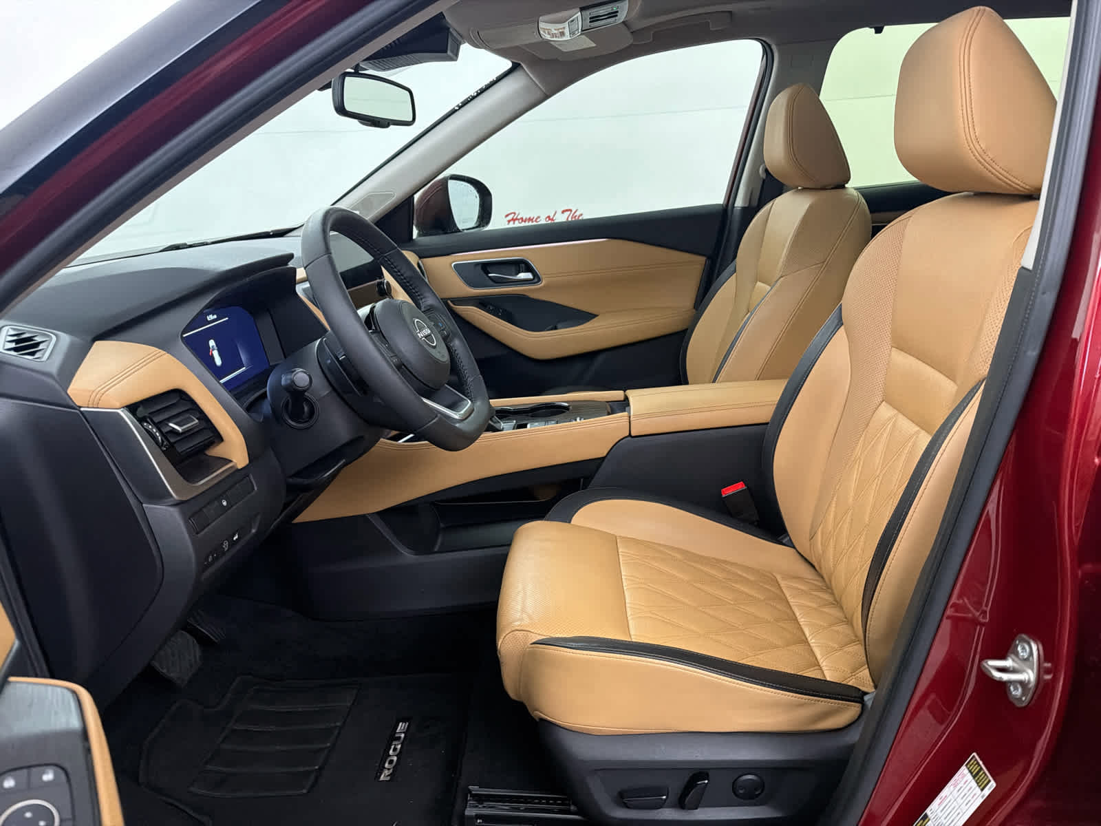 Used 2023 Nissan Rogue Platinum FWD image 14