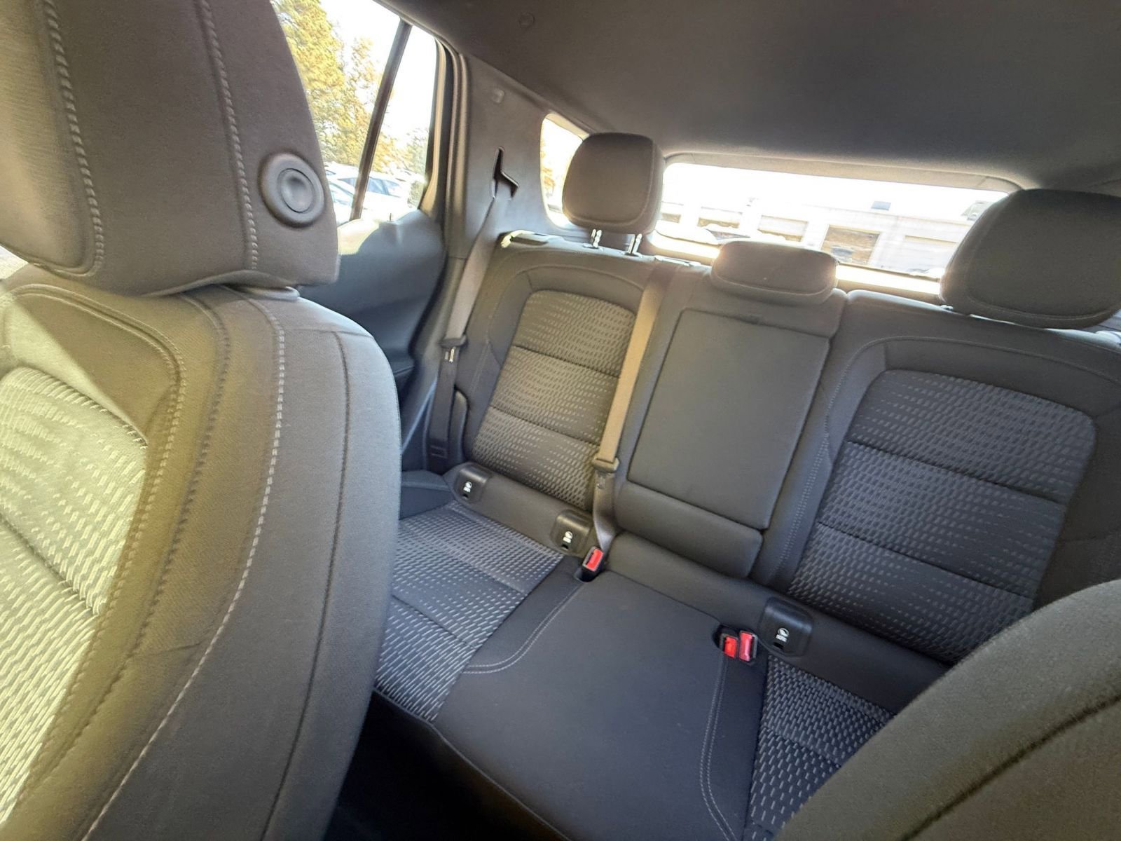 Used 2025 Chevrolet Equinox LT image 39