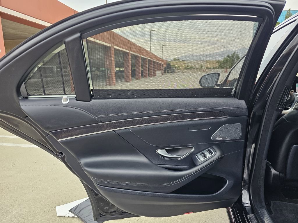 Used 2018 Mercedes-Benz S 560 Sedan image 23