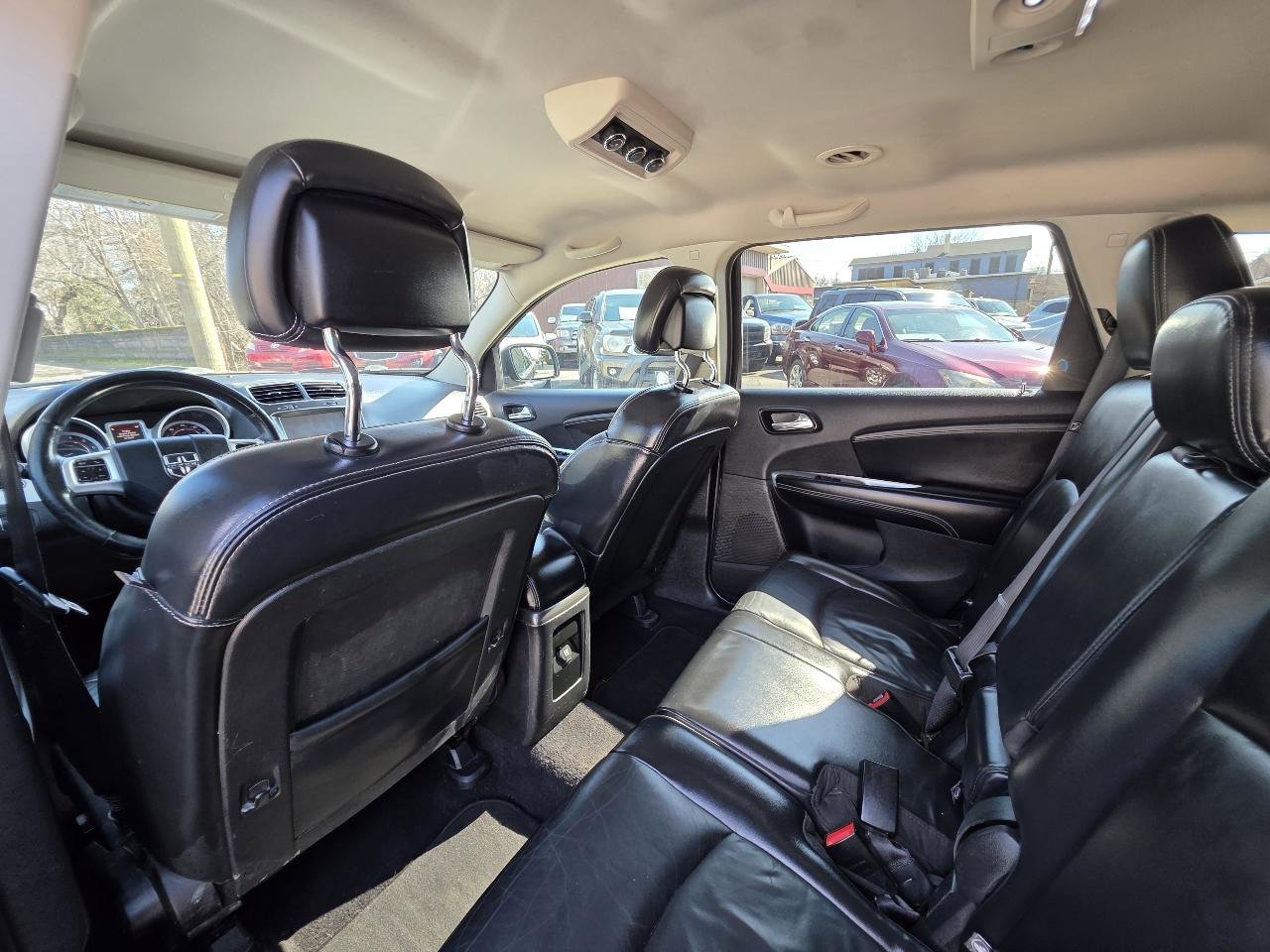 Used 2015 Dodge Journey SXT w/ Flexible Seating Group image 20