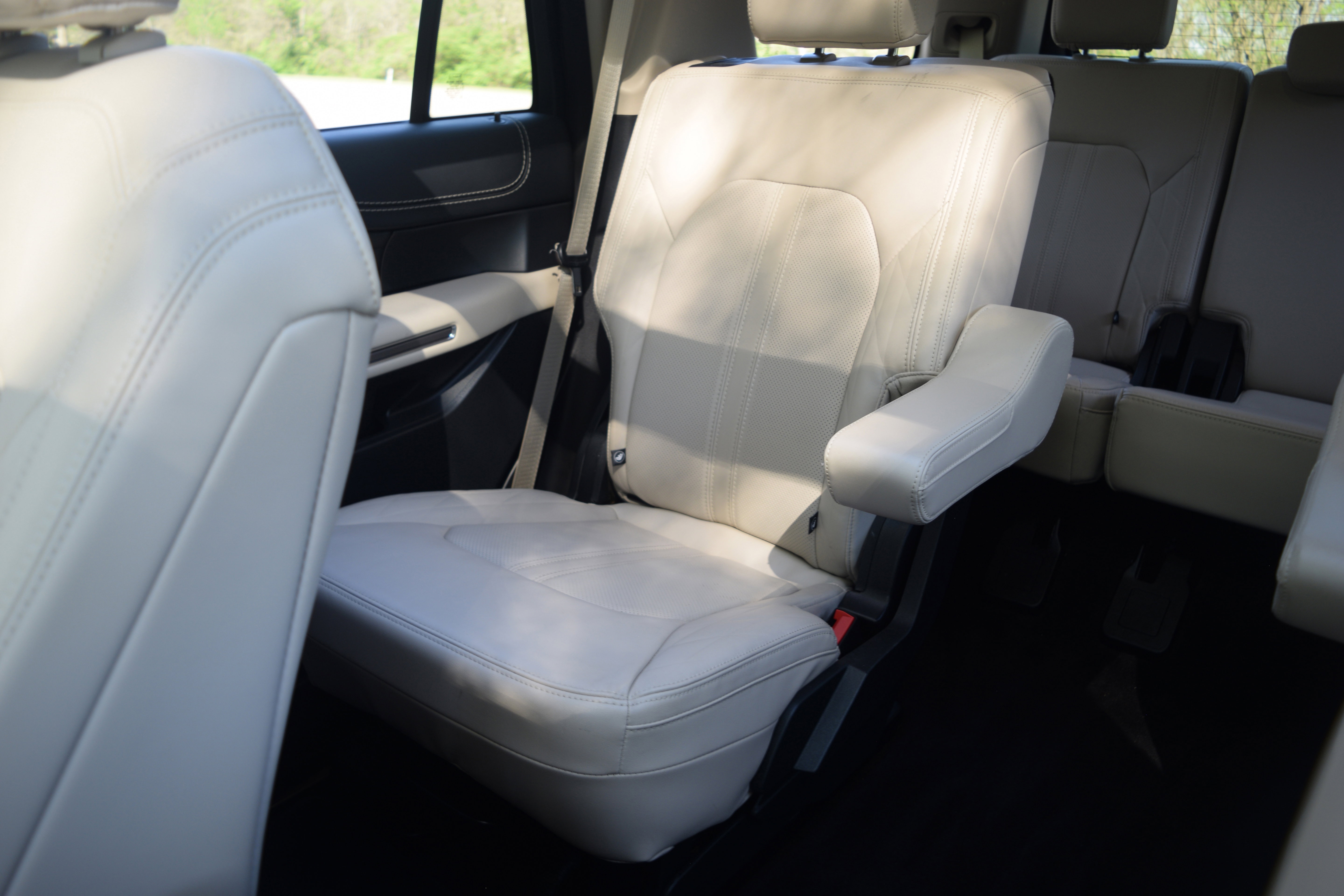 Used 2023 Ford Expedition Platinum image 14