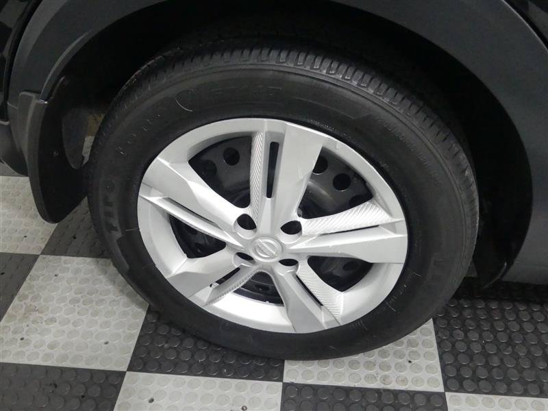 Used 2024 Nissan Kicks S FWD image 17
