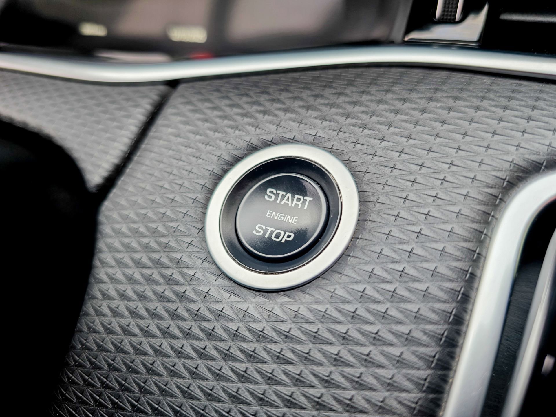 Used 2023 Land Rover Range Rover Evoque S image 47