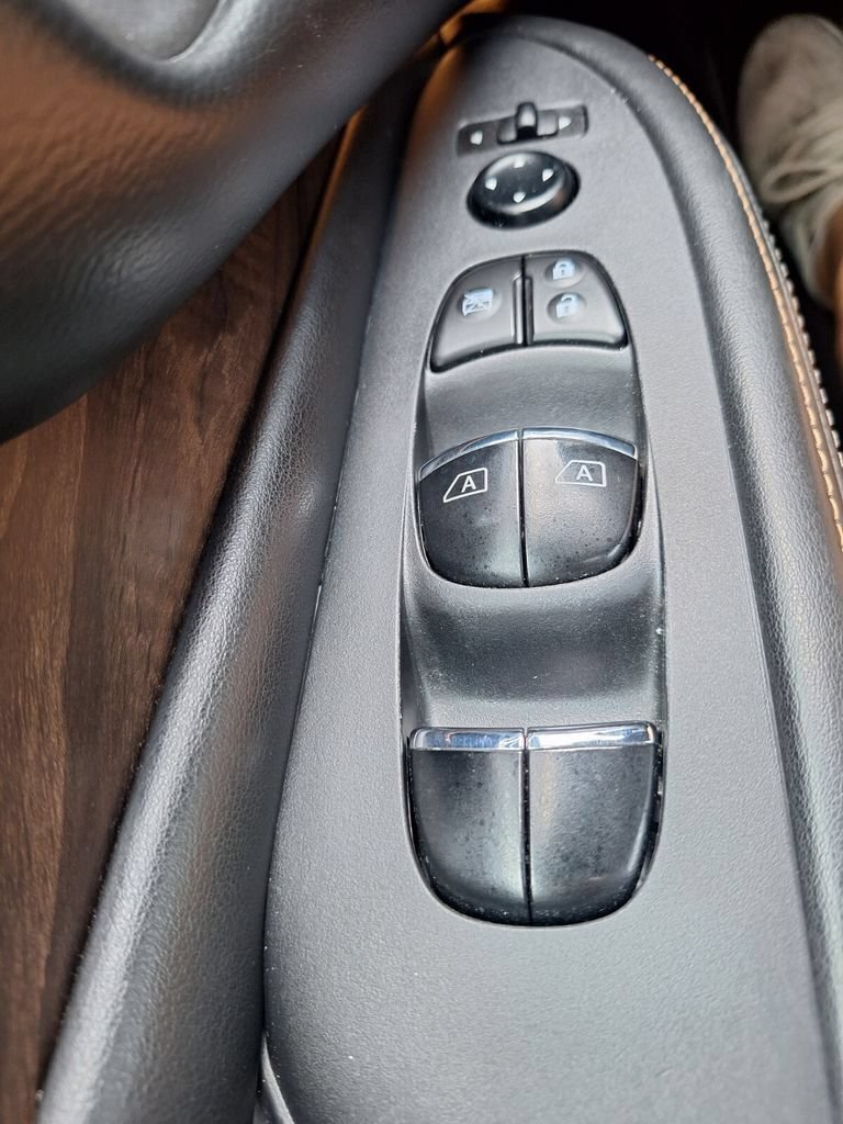 Used 2023 Nissan Murano Platinum w/ Cargo Package FWD image 20