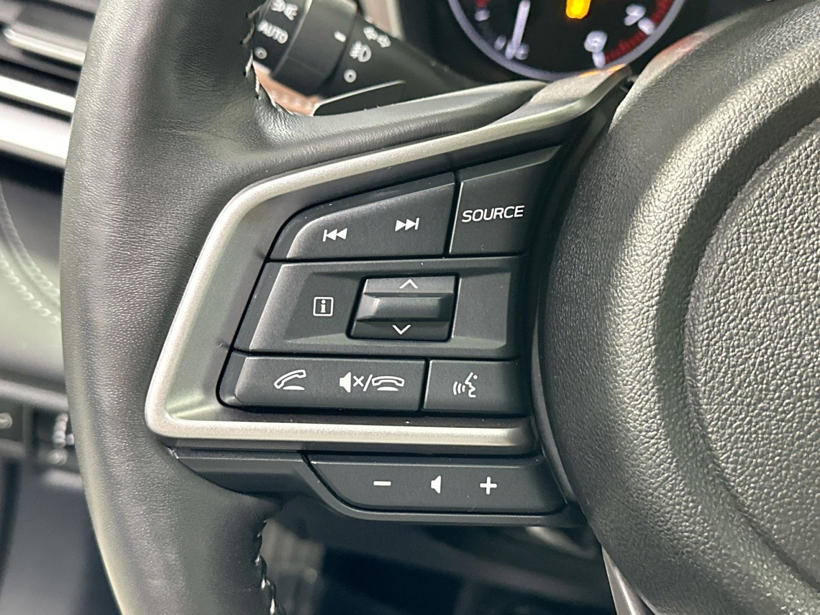 Used 2023 Subaru Outback Touring image 21