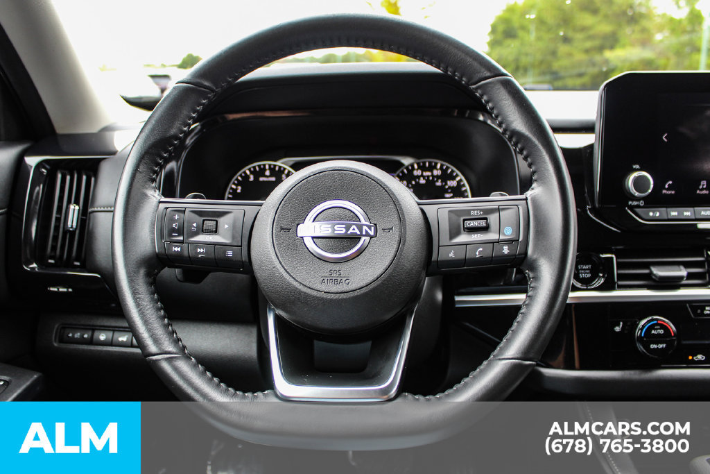 Used 2025 Nissan Pathfinder SV FWD image 27