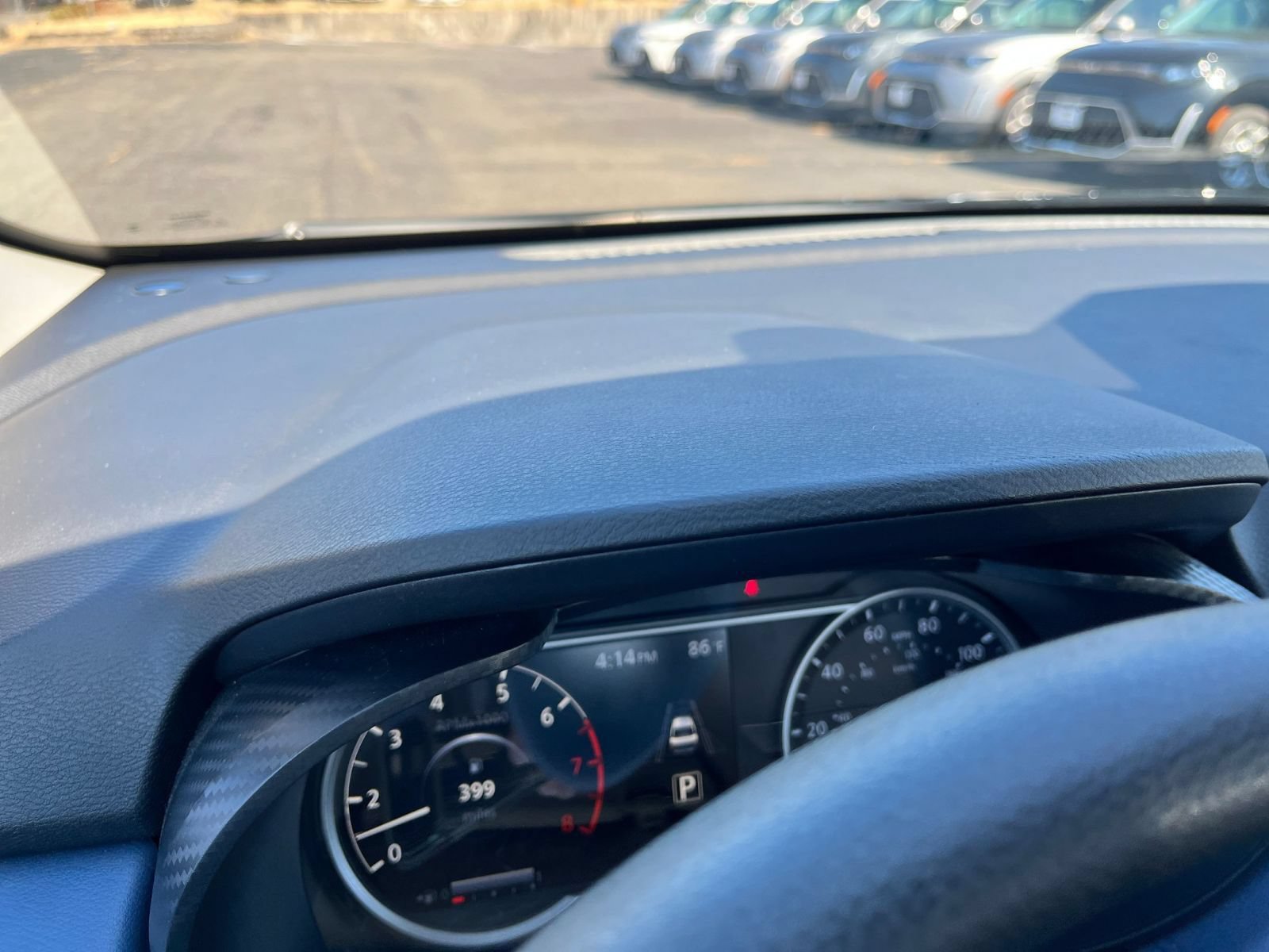 Used 2025 Nissan Versa SV FWD image 29