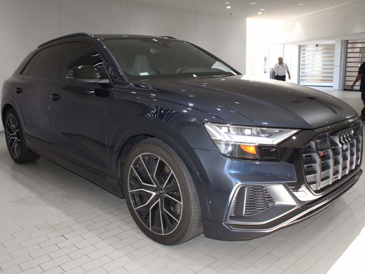 Used 2023 Audi SQ8 Premium Plus image 8