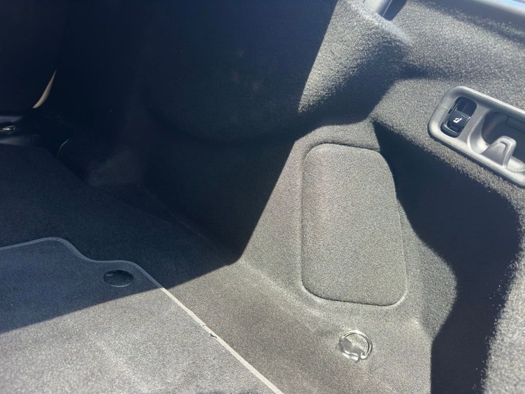 Used 2025 Mercedes-Benz E 350 4MATIC Sedan image 32