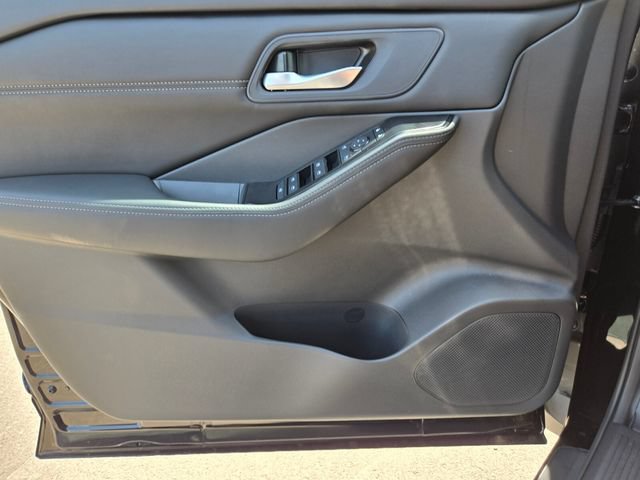 New 2026 Nissan Rogue Dark Armor FWD image 24