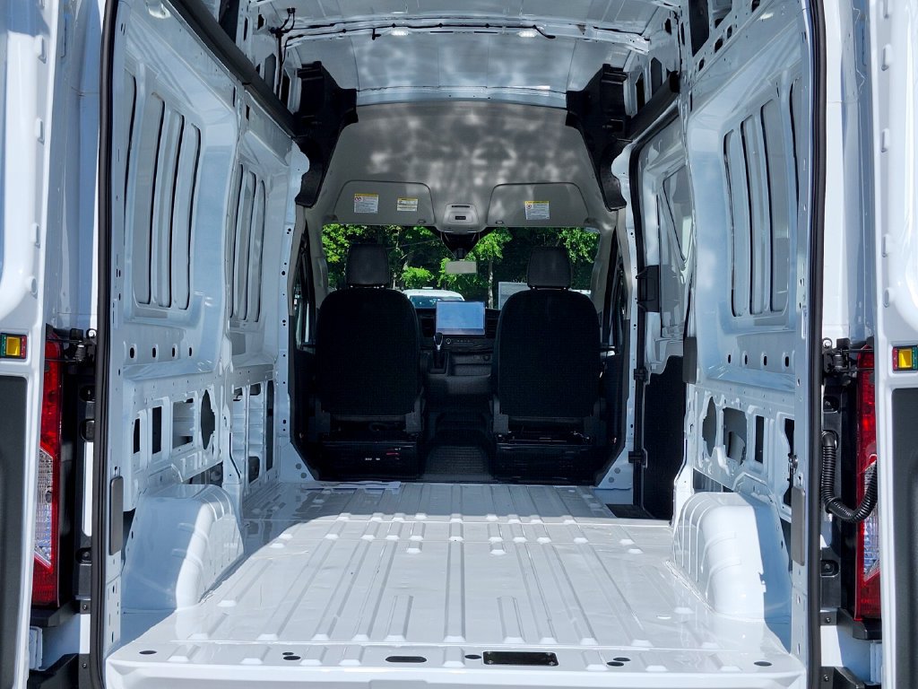 New 2027 Ford Transit 250 148 High Roof RWD image 29