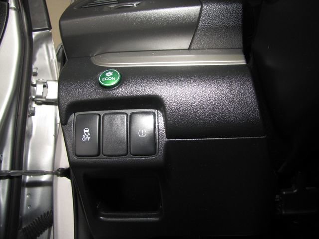 Used 2016 Honda CR-V LX image 8