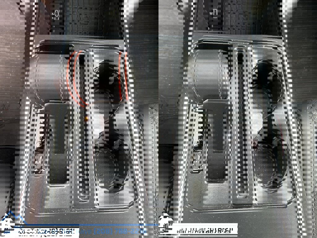 Used 2025 Ford F150 Raptor image 31