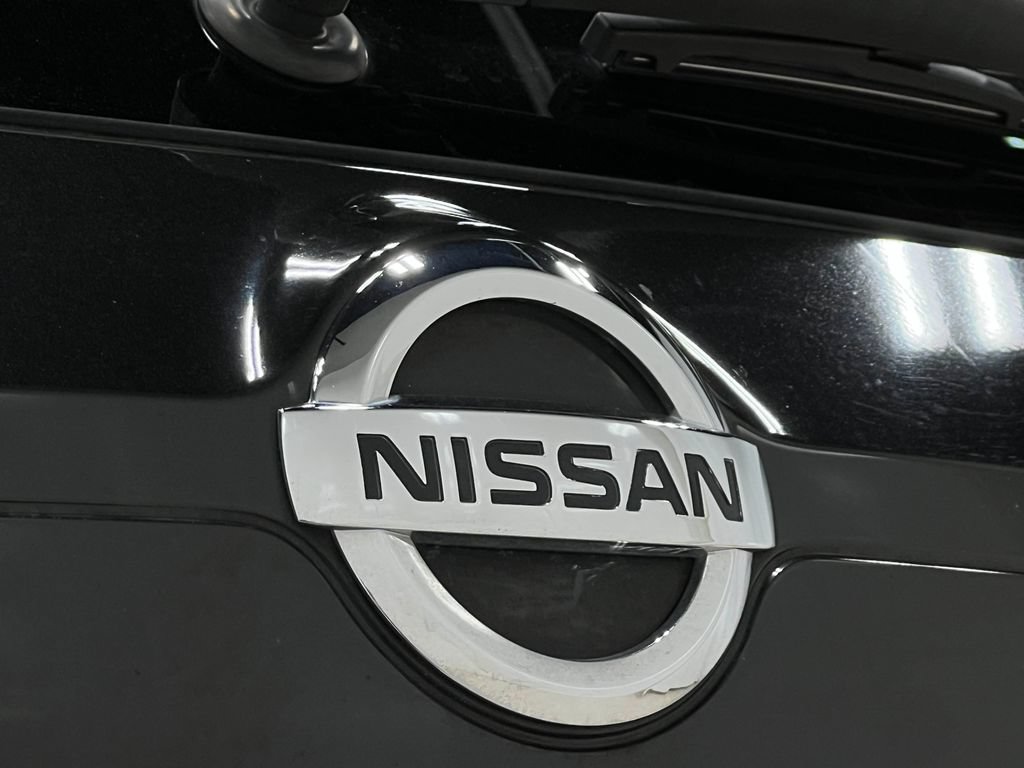 Used 2018 Nissan Rogue SL w/ Premium Package FWD image 39