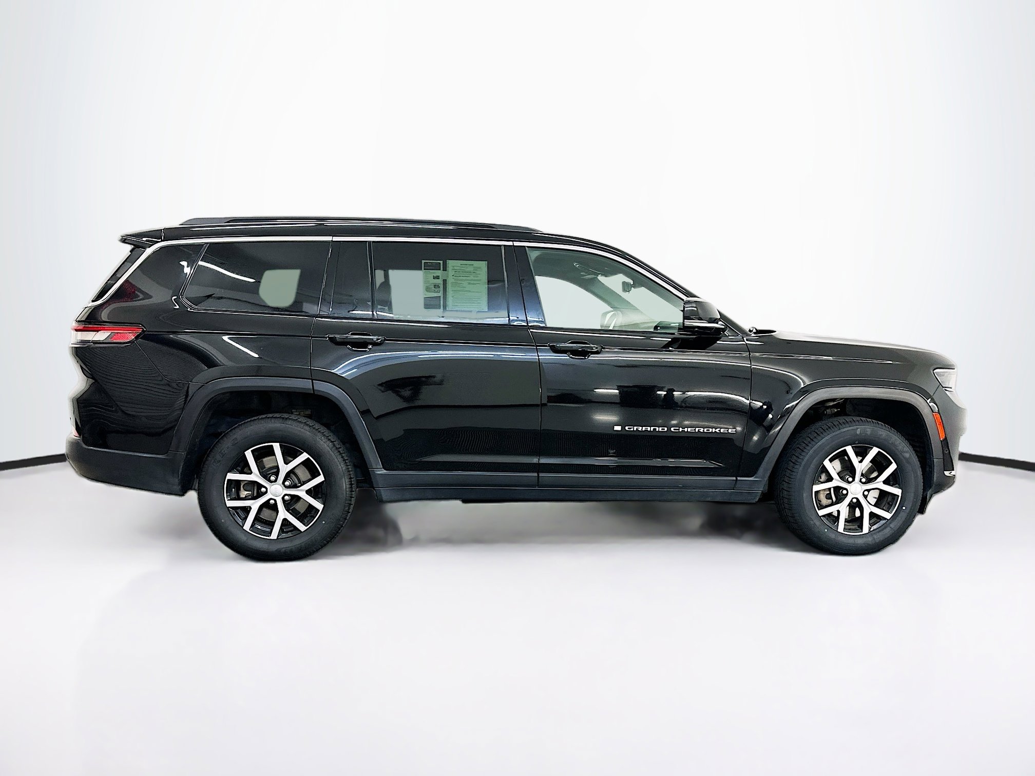 Used 2024 Jeep Grand Cherokee L Limited w/ Luxury Tech Group II AWD/4WD image 10
