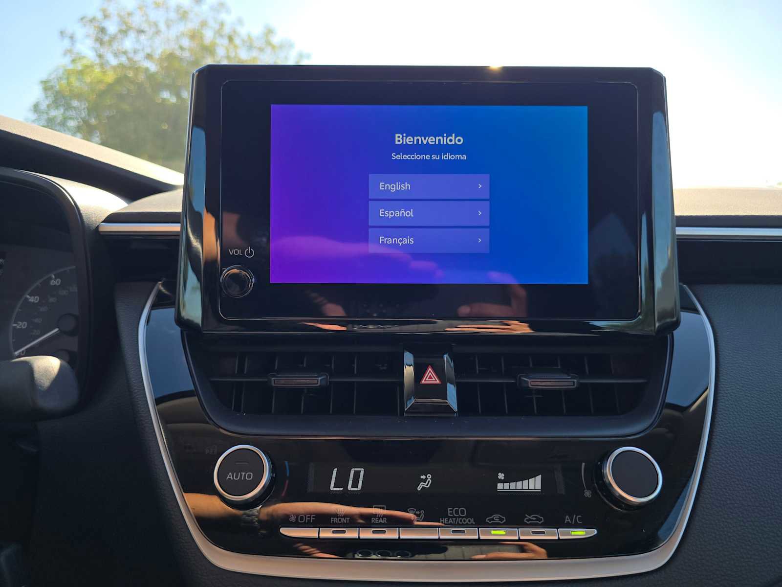 Certified 2025 Toyota Corolla LE image 27