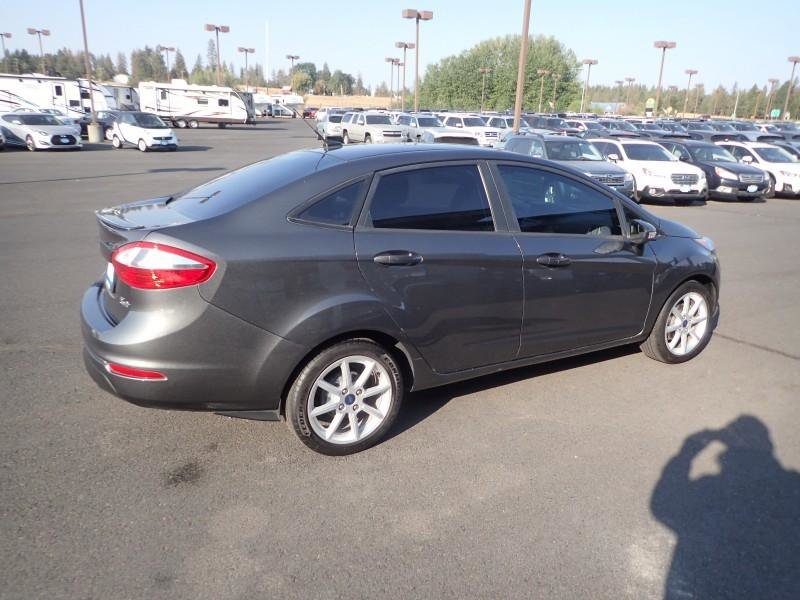 Used 2015 Ford Fiesta SE w/ Equipment Group 201A FWD image 5