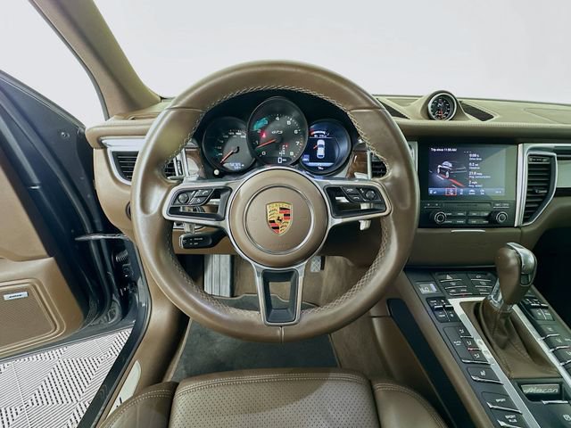 Used 2018 Porsche Macan GTS image 11
