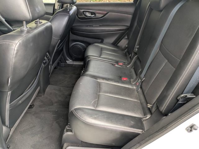 Used 2018 Nissan Rogue SL w/ Premium Package AWD/4WD image 29