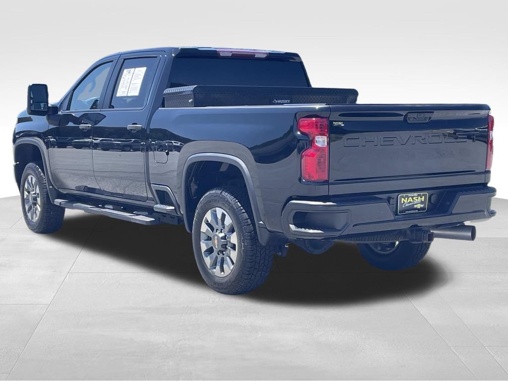 Used 2023 Chevrolet Silverado 2500 Custom w/ Custom Value Package AWD/4WD image 5