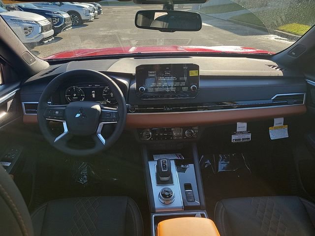 New 2025 Mitsubishi Outlander SEL image 15