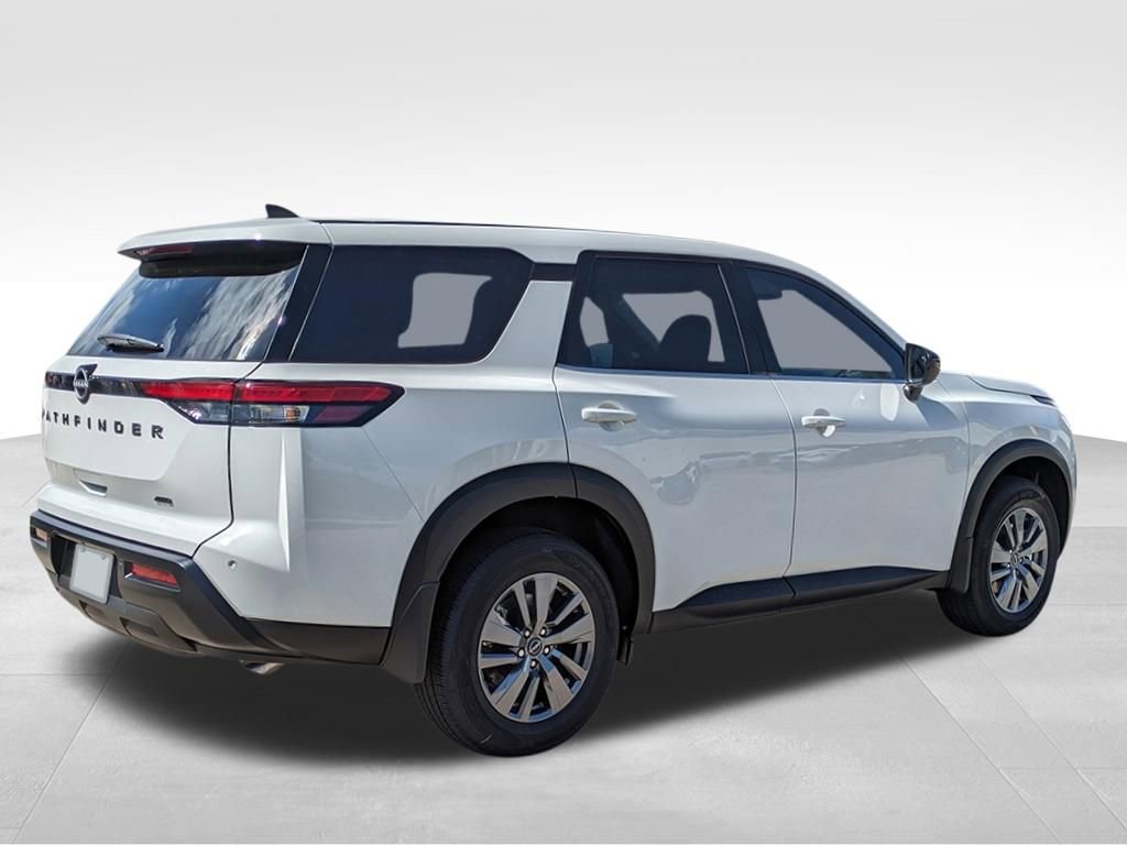 New 2026 Nissan Pathfinder S image 5